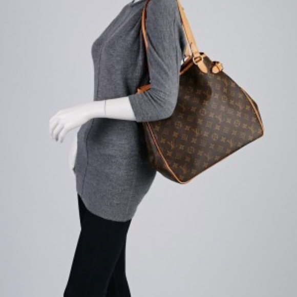 Louis Vuitton Handbags - EUC- Louis Vuitton Batignolles Vertical GM Bag!